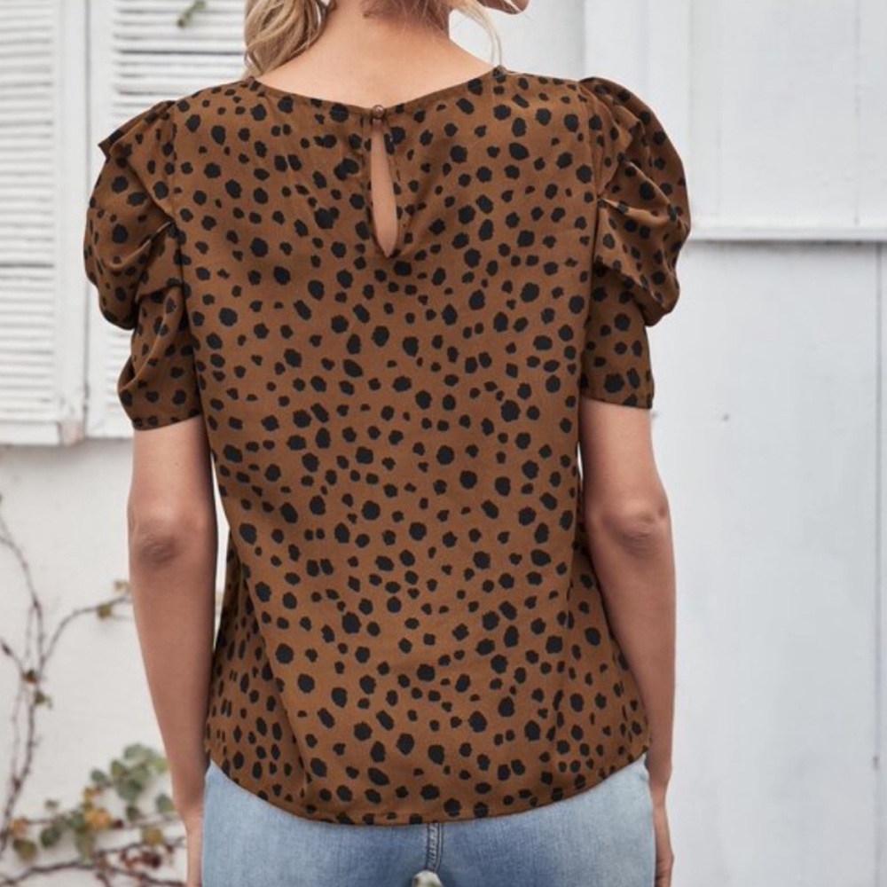Tan camel black leopard print puff sleeve blouse - Picture 4 of 4